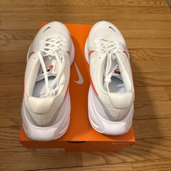 Nike Revolution 8 White Bright Crimson Size 10.5 New NIB main image 9